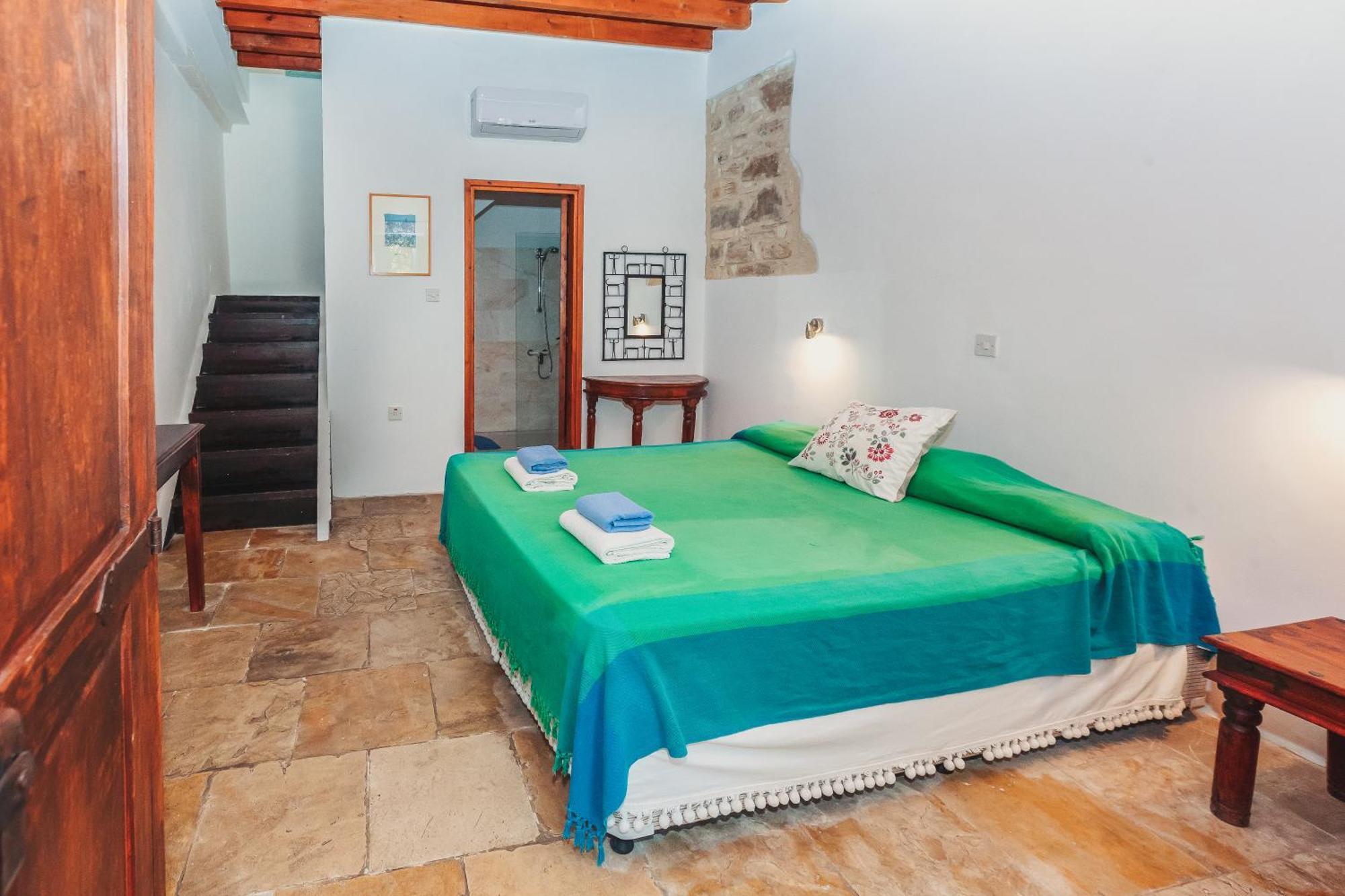 Archondia House - Holiday Apartments With Pool กาลาวาซอส ภายนอก รูปภาพ